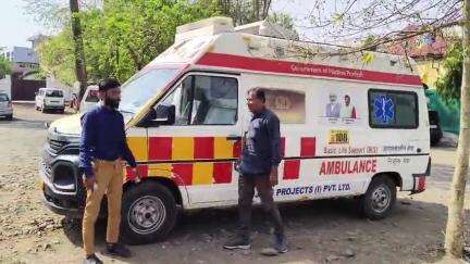 मोहन बड़ोदिया: देहरीपाल से CHC ले जाते समय 108 में तेज दर्द उठने पर बुरलाई के पास 108 में ही हुई डिलेवरी
