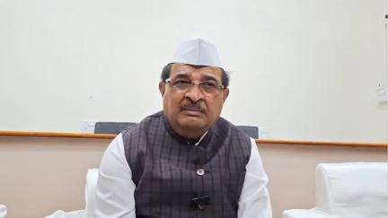पारनेर: मनोज जरांगे पाटील यांनी पुन्हा एकदा आंदोलनाचा इशारा दिला आहे त्यावर पालकमंत्री राधाकृष्ण विखे यांनी प्रतिक्रिया दिली