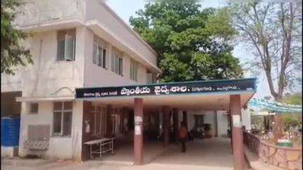 మిర్యాలగూడ: ప్రభుత్వ ఆసుపత్రిని ఆకస్మికంగా తనిఖీ చేసిన సబ్ కలెక్టర్ నారాయణ అమిత్, విధులకు గైర్హాజరైన వైద్యులపై ఆగ్రహం వ్యక్తం