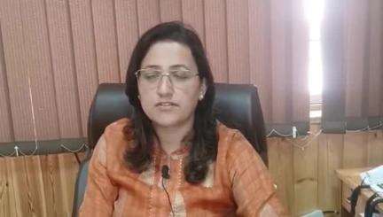 सोलन: नगर निगम सोलन ने पानी के फर्जीवाड़े का मामला पकड़ा, आयुक्त एकता काप्टा दे रही हैं जानकारी