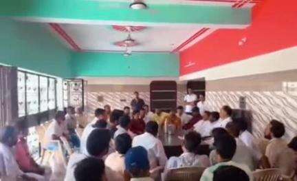 बहादुरगंज: बहादुरगंज विधायक अनजार नईमी के आवास पर जनता दरबार का आयोजन