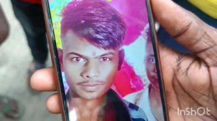 कौआकोल: भलुआही गांव के पास तेज रफ़्तार बाइक चालक ने बिजली के पोल में मारी जोरदार टक्कर, हुई मौत