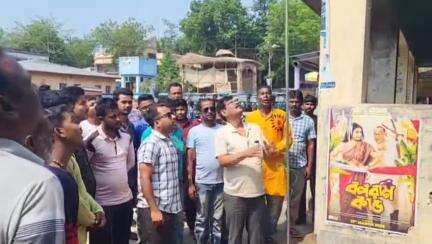 লাভপুর: লাভপুর নতুন বাসস্ট্যান্ডে INTTUC-র তরফ থেকে শ্রমিক দিবস পালন