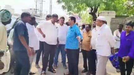 మార్కాపురం: పట్టణంలో డ్రైనేజీ కాలువల అభివృద్ధి పనులకు శంకుస్థాపన చేసిన ఎమ్మెల్యే కందుల నారాయణ రెడ్డి