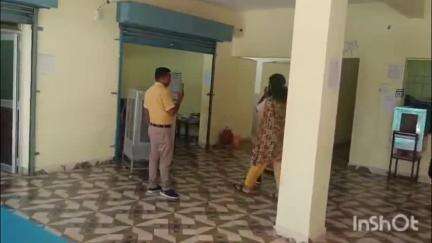 कलेक्टर डॉ. कन्नौजे ने तहसील कार्यालयों का आकस्मिक निरीक्षण किया, राजस्व प्रकरणों के त्वरित निराकरण के दिए निर्देश