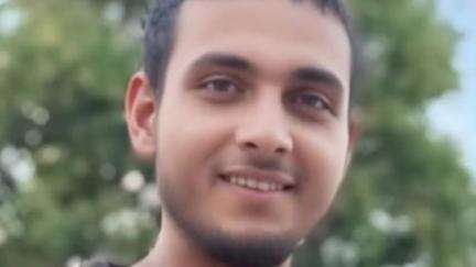 थाना डिलारी के क्षेत्र नाखूनका बस अड्डे के पास क्रिकेट मैच के दौरान चले चाकूओ में एक खिलाड़ी के पेट में चाकू