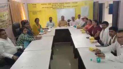 गोला: पूरबडीह पंचायत सचिवालय में मुखिया संघ की बैठक, विकास योजनाओं को गति देने का निर्णय लिया गया
