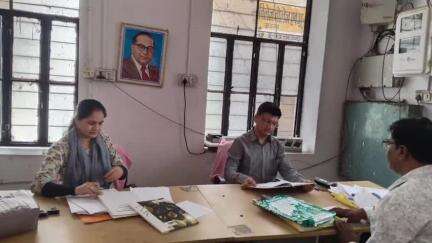 केकड़ी: ADM ने पंचायत स्तरीय जन सुनवाई का अजगरा व ललाई का किया निरीक्षण, अधिकारी व कार्मिक मिले अनुपस्थित