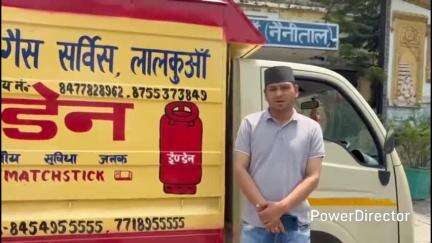 लालकुऑ: नगर पंचायत अध्यक्ष सुरेंद्र सिह लोटनी ने सुरुचि इंडेन गैस सर्विस की वैन का विधिवत शुभारंभ करते हुए नगर को रवाना किया