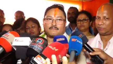 বঙাইগাঁও ভাগ: গৌৰৱ গগৈ পাকিস্তানত গৈছিল নে নাই সেয়া কৈ দিলে হ'ল চাপ্ৰাকাটাত মন্তব্য বিজেপিৰ ৰাজ্যিক সভাপতি দিলীপ শইকীয়াৰ