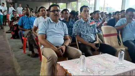ওদালগুৰি: দিল্লীত বডোফাৰ প্ৰতিমূৰ্তি উন্মোচন , ওদালগুৰিৰ বিষ্ণুৰাভা কৃষ্টি সংঘত উন্মোচন প্ৰত্যক্ষ কৰে জিলা আয়ুক্তই