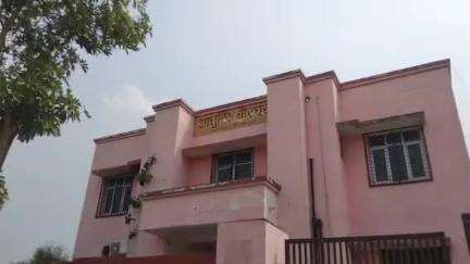 सीतापुर: पंचम पुरवा में संदिग्ध अवस्था में एक व्यक्ति ने फांसी लगाकर की आत्महत्या, परिवार में मातम का माहौल