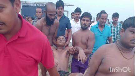গলসি ২: গলসি ২নং ব্লকের ভুঁড়ি অঞ্চলের কালীমোহনপুর দামোদরে স্নান করতে গিয়ে জলে তলিয়ে মৃত্যু হল এক কিশোরের