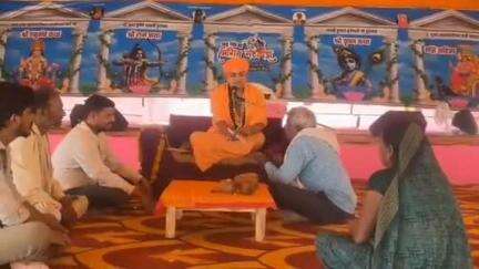 उदयपुरा: बोराज नर्मदा तट पर श्री राम महायज्ञ में दिव्य दरबार लगा, भक्त कर रहे श्री आनंदेश्वर जी के दर्शन