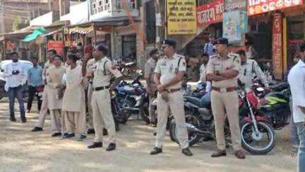 रामानुजनगर: सेंदरी में मासूम छात्रा की निर्मम हत्या के बाद आज तक हत्यारों की गिरफ्तारी न होने के विरोध में धरना प्रदर्शन शुरू