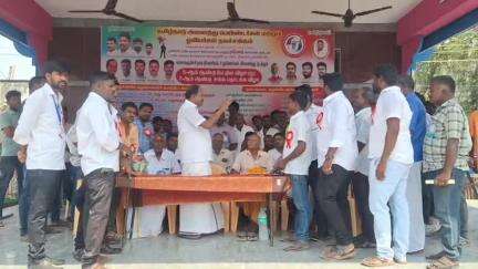 கள்ளக்குறிச்சி: மந்தைவெளியில் நடைபெற்ற நிகழ்ச்சியில் பெயிண்டர்களுக்கு விபத்து காப்பீட்டு திட்ட அட்டை வழங்கல்