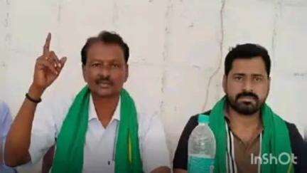 అశ్వారావుపేట: ప్రోటోకాల్ పాటించని అధికారులకు పై చర్యలు తీసుకోవాలని డిమాండ్ చేసిన తుడుం దెబ్బ నాయకులు