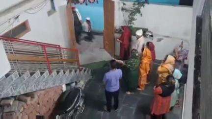 धरवाला: मां बैरावाली ने सुल्तानपुर में लोगों को आशीर्वाद दिया, बहन मां चामुण्डा से मिलकर देवीकोठी रवाना होने से पूर्व