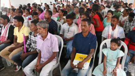 বোকাখাত: বোকাখাতত অসম চাহ মজদুৰ সংঘই দিনযোৰা কাৰ্যসূচীৰে অনুষ্ঠিত শ্ৰমিক দিৱসত অংশ লয় মন্ত্ৰী অতুল বৰাই