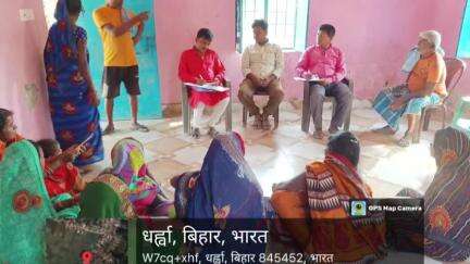 जोगापट्टी: नवलपुर पंचायत भवन में प्रवासी कामगार मजदूरों का पंजीकरण हुआ