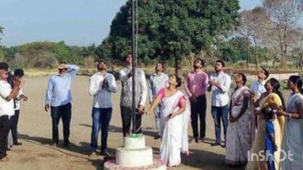 फुलंब्री: ओएसीस विद्यालयामध्ये एक मे कामगार दिन उत्साहात साजरा