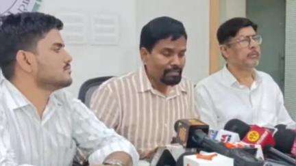 कांके: आजसू प्रवक्ता ने हरमू स्थित कार्यालय में केंद्र सरकार द्वारा जाति जनगणना कराने का स्वागत किया