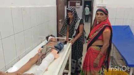 बिंदकी: पहुर तिराहे के समीप तेज रफ्तार बाइक की टक्कर से 9 वर्षीय बच्चा गंभीर घायल, सीएचसी से जिला अस्पताल किया गया रेफर