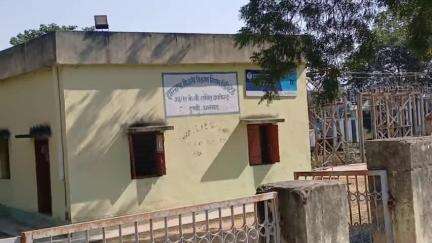 टुंडी: प्रखंड में तेज आंधी से सैकड़ों गांवों में 8 घंटे से विद्युत सप्लाई बाधित, पीने के पानी की किल्लत से लोग परेशान