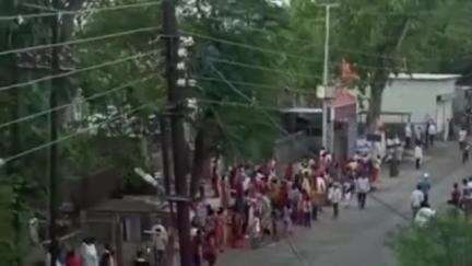 यावल: यावल शहरातील सातोद रस्त्यावर असलेल्या आई मरीमातेच्या बारा गाड्या उत्साहात ओढल्या,भावीक, भक्तांची झाली होती गर्दी