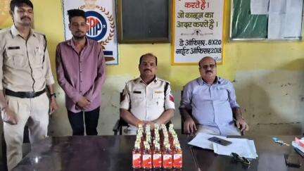पिपरिया: शराब तस्करी करते हुए 40 नग अंग्रेजी पाव शराब के साथ आरोपी जीआरपी पुलिस की गिरफ्त में