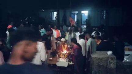 ದಾಂಡೇಲಿ: ಹುಟ್ಟೂರು ಕೇರವಾಡಕ್ಕೆ ಆಗಮಿಸಿದ ನಿವೃತ್ತ ಯೋಧ ನಿತಿನ್  : ಗೌರವದಿಂದ ಬರಮಾಡಿಕೊಂಡ ಗ್ರಾಮಸ್ಥರು
