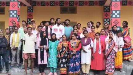 ওদালগুৰি: পানেৰীত অসম ওড়িয়া যুব ছাত্ৰ পৰিষদ ওদালগুৰি জিলা সমিতিৰ সভাপতি  দিলীপ সোনা উপস্থিতিত পানেৰী আঞ্চলিক সমিতি গঠন