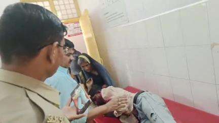 चंदौसी: गुमथल गांव में 2 बाइकों की टक्कर में 4 लोग हुए घायल, एक को जिला अस्पताल किया गया रेफर
