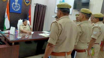 गौरीगंज: पुलिस अधीक्षक ने गौरीगंज में थानों पर नियुक्त बीट आरक्षियों की बीट पुस्तिकाओं का अवलोकन कर दिए आवश्यक दिशा निर्देश