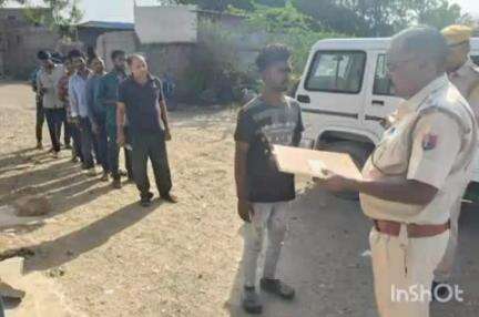 बाली: बाली में पहलगाम आतंकी हमले के बाद सर्च ऑपरेशन, पुलिस संदिग्धों की पहचान कर घर-घर जाकर तलाशी ले रही टीमें