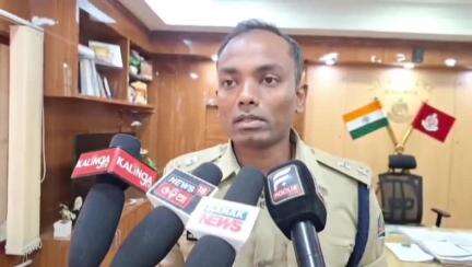 ଛତ୍ରପୁର: ଗୋପାଳପୁର ଥାନା ଅଞ୍ଚଳରେ ଜଣେ ନାବାଳିକାଙ୍କୁ ହତ୍ୟା ଘଟଣା, କାର୍ଯ୍ୟାଳୟରେ ପ୍ରତିକ୍ରିୟା ରଖିଲେ ବ୍ରହ୍ମପୁର ଏସପି