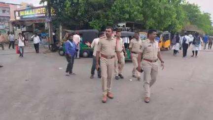 ప్రజలకు మరింత చేరుగా పోలీసు సేవలు: రేణిగుంట సీఐ జయచంద్ర