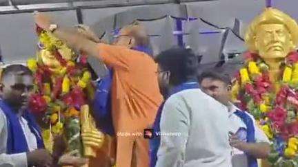 జడ్చర్ల: జడ్చేర్ల మండలం గొల్లపల్లి లో బాబాసాహెబ్ అంబేద్కర్, జ్యోతిరావు ఆవిష్కరించిన బిజెపి రాష్ట్ర కోశాధికారి శాంతి కుమార్