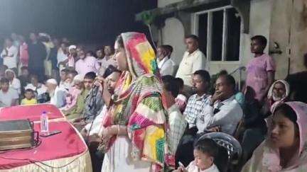 মানকাচৰ: সমাগত পঞ্চায়ত নিৰ্বাচন,দিনে নিশাই চলিছে নিৰ্বাচনী প্ৰচাৰ, মানকাচৰৰ সাদুল্লাবাৰীত কংগ্ৰেছ দলৰ বিশাল নিৰ্বাচনী সভা