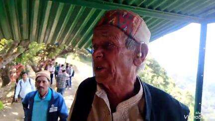 नंदप्रयाग: पोखठा निवासी रणजीत सिंह ने 8000 से अधिक पौधों का किया रोपण, लोगों से पौध रोपण करने की अपील की