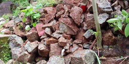 കൊട്ടാരക്കര: കനത്ത മഴയിൽ ചടയമംഗലം കണ്ണങ്കോട് അങ്കണവാടി കെട്ടിടത്തിന്റെ മതിൽ തകർന്നു