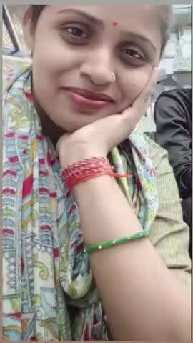 madhavi awasthi शादी शुदा महिला कर रही 17 साल के लड़के को फंसा के आशिकी 2
7 साल के बच्चे की मां