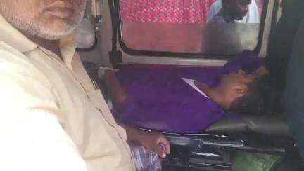 বারুইপুর: চাঁদা খালি মরে চার চাকা ও অটোর মুখোমুখি সংঘর্ষে আহত ৬ জনের মধ্যে দুজনকে কলকাতায় স্থানান্তরিত করল বারুইপুর হাসপাতাল