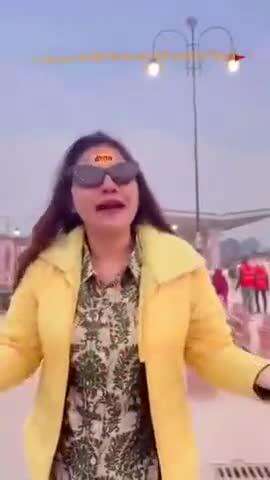 अयोध्या आई ज्योति मल्होत्रा, रामलला दर्शन का वीडियो वायरल, अधिकारी बोले- लाखों श्रद्धालु आते हैं, पहचानना मुश्किल