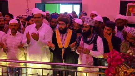 बिलारी: गांव तिसावा चांदपुर के जंगल में हजरत शेख सलाउद्दीन के सालाना उर्स के कुल शरीफ में अकीदतमंदों की उमड़ी भीड़