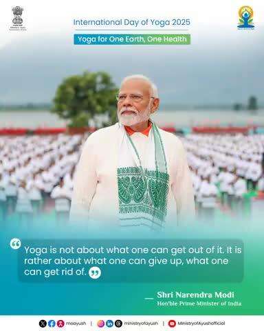 প্রধান মন্ত্রী #narendramodiগী মীৎয়েং শানবা লুচিং মখাদা ইন্তরনেস্নেল দে ওফ য়োগ (IDY) অসি হকচাং ফনা থম্বা, শান্তি লৈহনবা অমসুং নুংশি-চানবা য়োকখৎলিবা অমসুং য়োগগী মমল নাইদ্রবা লৌশিংগী খুত্থাংদা মালেম শিনবা থুংবদা লৈরিবা মীয়ামবু অমত্তা ওইনা পুন