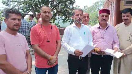 नाहन: जिला परिषद शिल्ला वार्ड के लोगों ने वार्ड का नाम बदलने को लेकर जताई आपत्ति, डीसी को सौंपा ज्ञापन