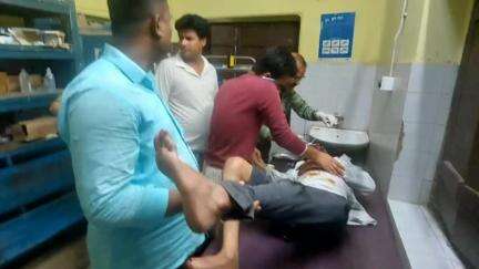 कुमारखंड: थाना क्षेत्र में स्टेट हाईवे 91 पर सड़क दुर्घटना, दो लोग गंभीर रूप से घायल