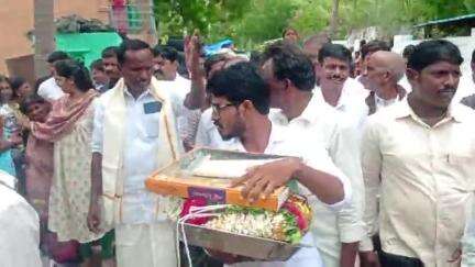 శింగనమల: కొత్తచెదుల గ్రామంలో పెద్దమ్మ స్వామి దర్శించుకున్న ఎమ్మెల్యే బండారు శ్రావణి