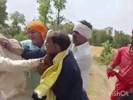 पलेरा: टौरी गांव में जमीनी रंजिश को लेकर दो पक्षों में विवाद, मारपीट का वीडियो सोशल मीडिया पर वायरल